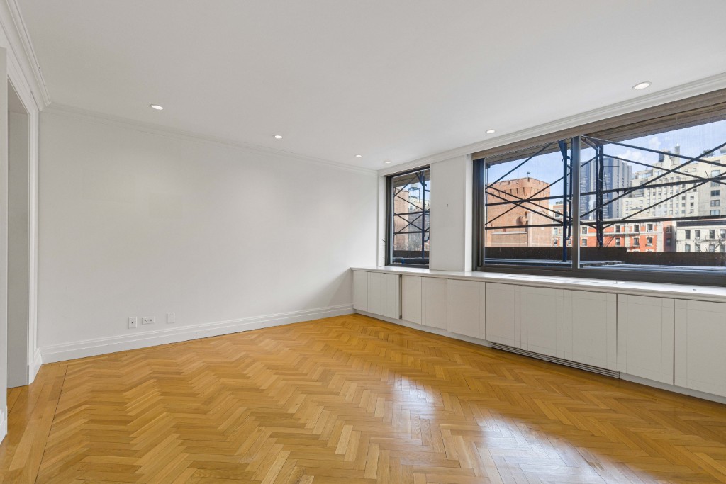 40 East 94th Street #4G, New York, NY 10128 | 4596