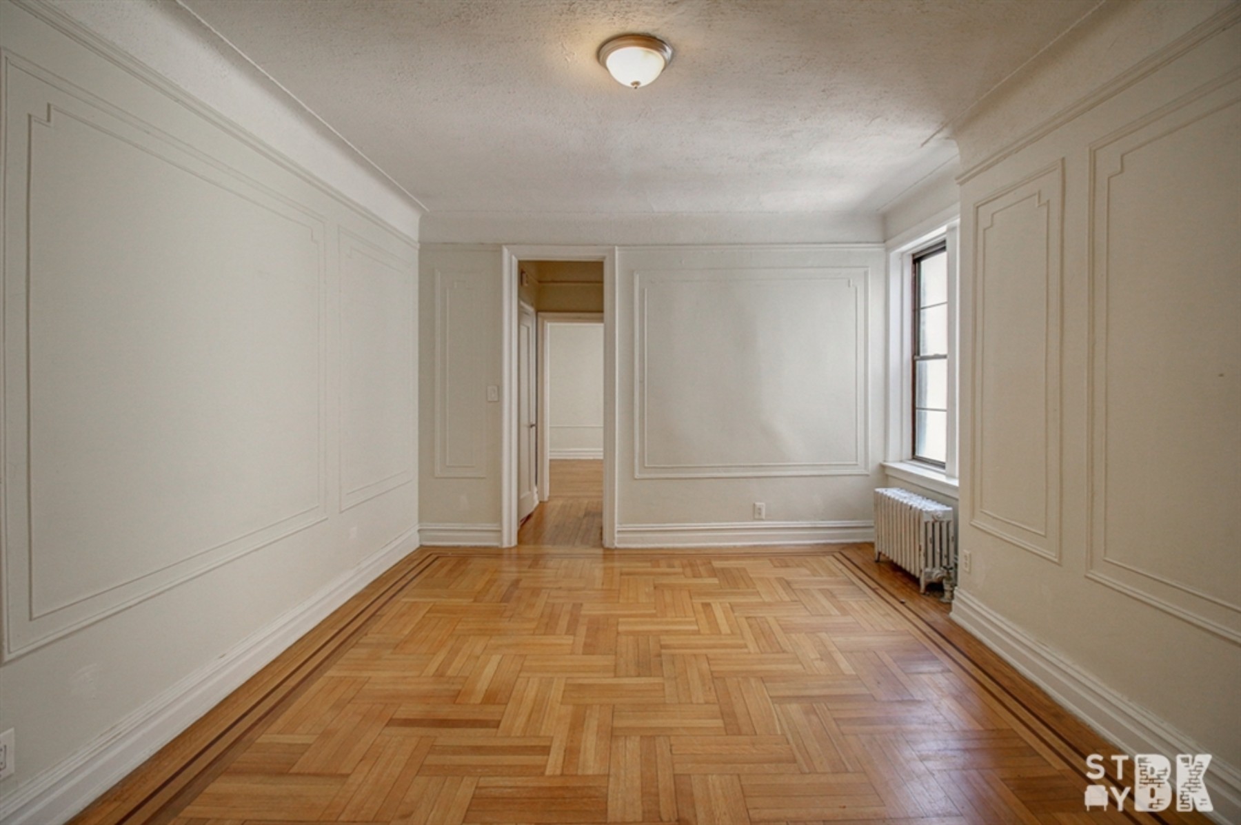 400 Clinton Avenue, Brooklyn, NY - 3,700 USD/ month